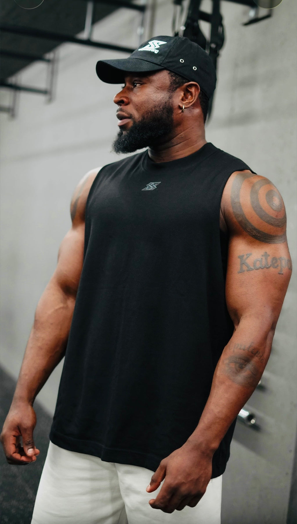 Black oversized vest
