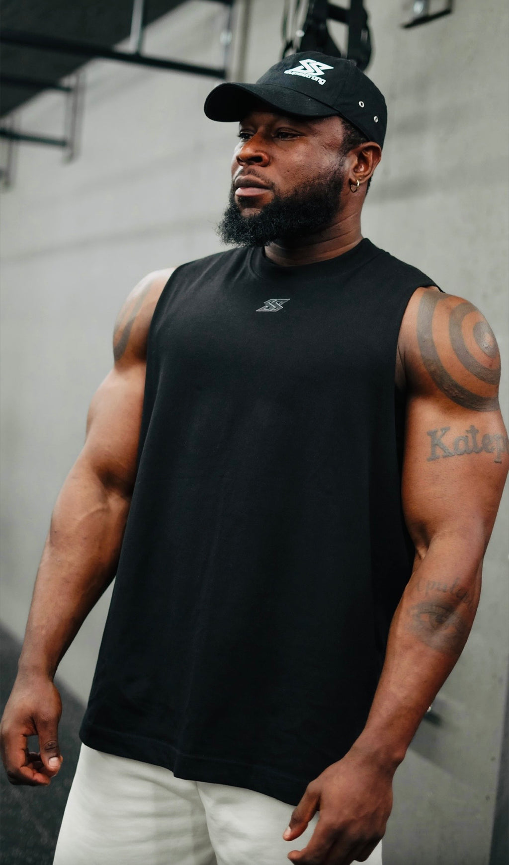 Black oversized vest